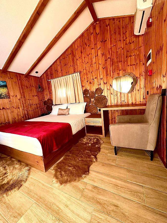 Flumen Park in Albania