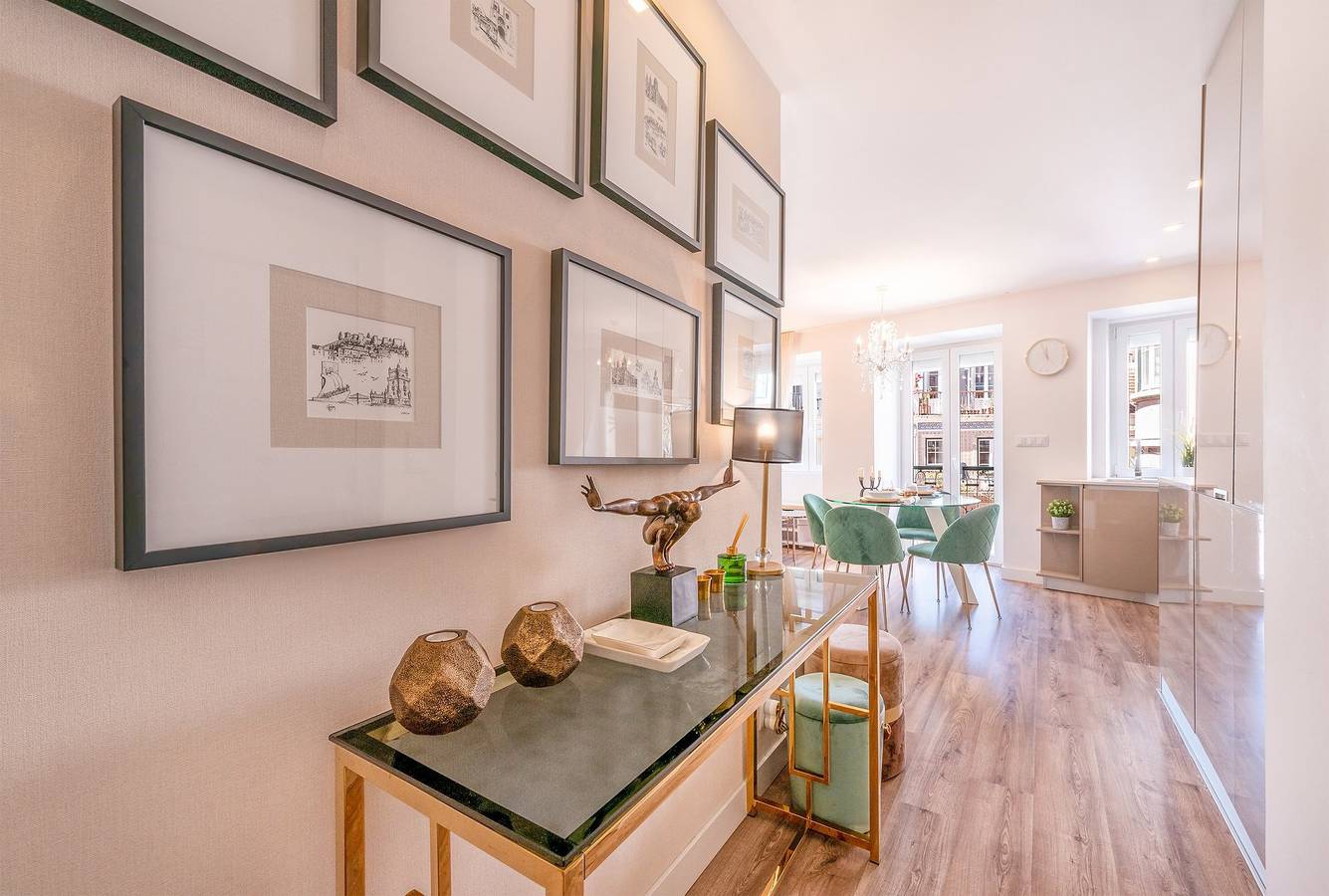 Vacation Rental for 4 Guests in Misericórdia, Lisbon