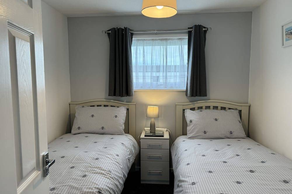 M & T Chalets , 2 bed chalet Hemsby. sleeps 6 in Hemsby, Great Yarmouth