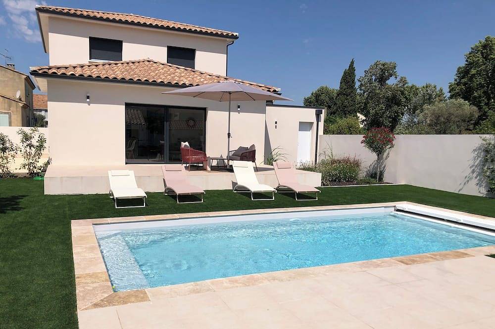 Villa pour 8 Personnes dans Arles, Parc naturel régional de Camargue