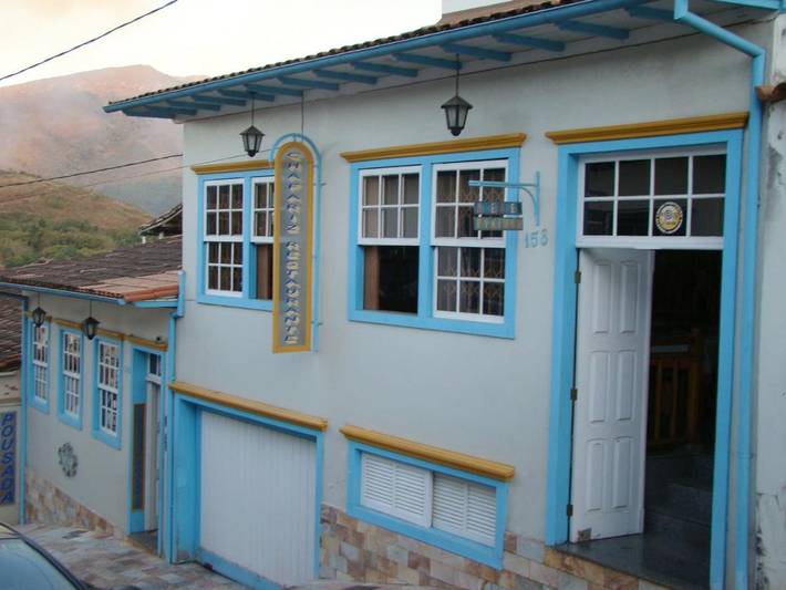 Pousadas para 3 pessoas, com sauna e piscina em Mariana 
