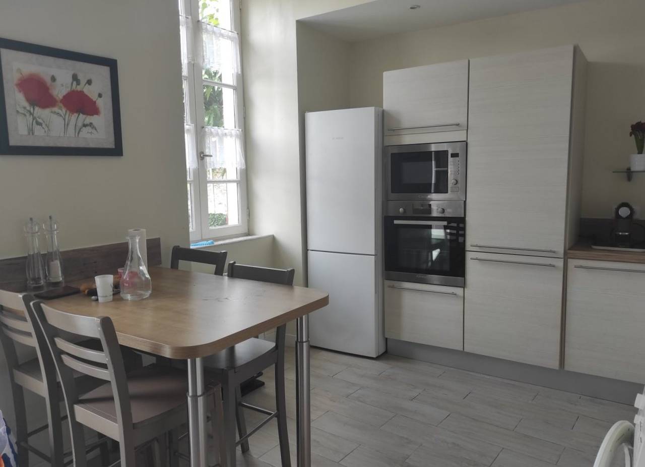 Appartement entier, Quai du Saleys - Appartement T3 Coeur de Ville in Salies-de-Béarn, Béarn