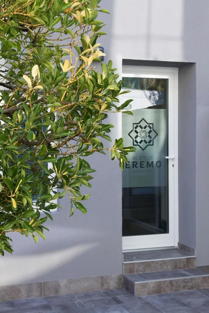 Albergo a gestione familiare per 2 persone, con terrazza e giardino nonché panorama - 1