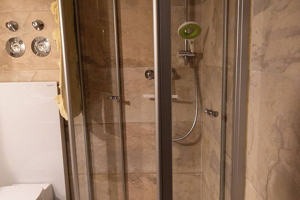 Ganze Wohnung, Apolda blüht auf- wie zu Hause fühlen in Apolda, Weimarer Land