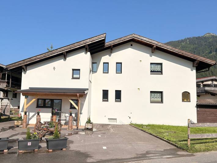 Ferienwohnung für 5 Personen, mit Balkon und Garten in Tannheimer Tal