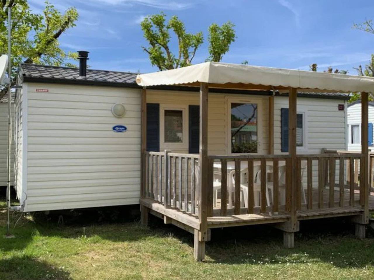 Mobil-home avec Terrasse pour 4 Personnes in Arvert, Côte de Beauté