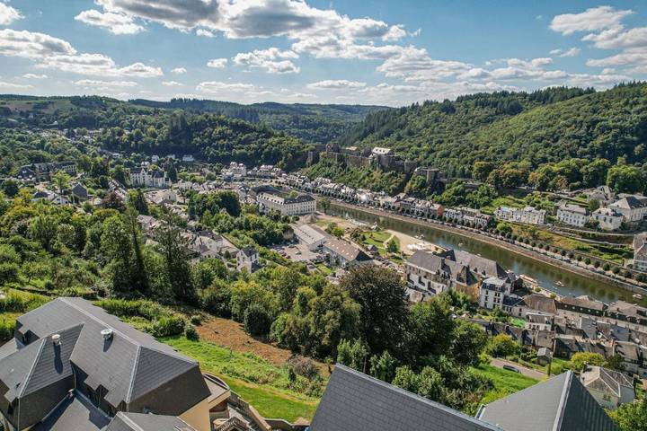 Casa de vacaciones para 20 personas, con vistas y jardín - 1