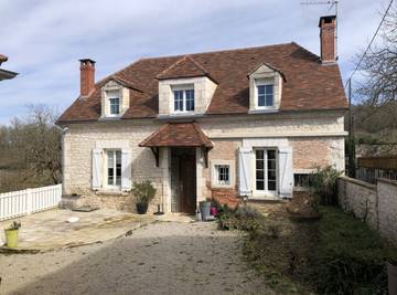 Gîte pour 8 personnes, avec terrasse à Pinsac