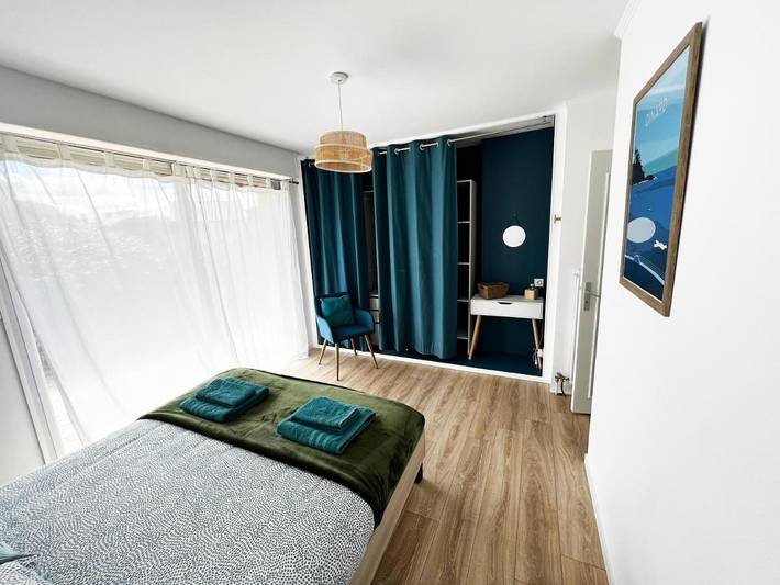 Location de vacances pour 10 personnes, avec vue et jardin dans Plage de La Fourberie - 4