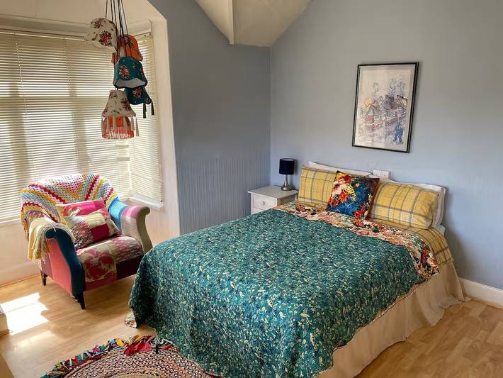 5 Bed Villa - Sleeps 10 - Pets - Garden - Parking in Skegness, Lincolnshire