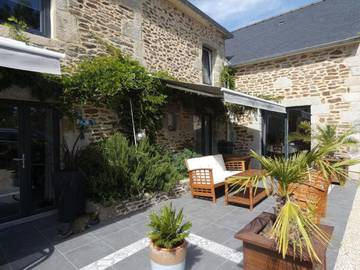 Maison d’hôte pour 4 personnes, avec piscine et jardin à Corseul