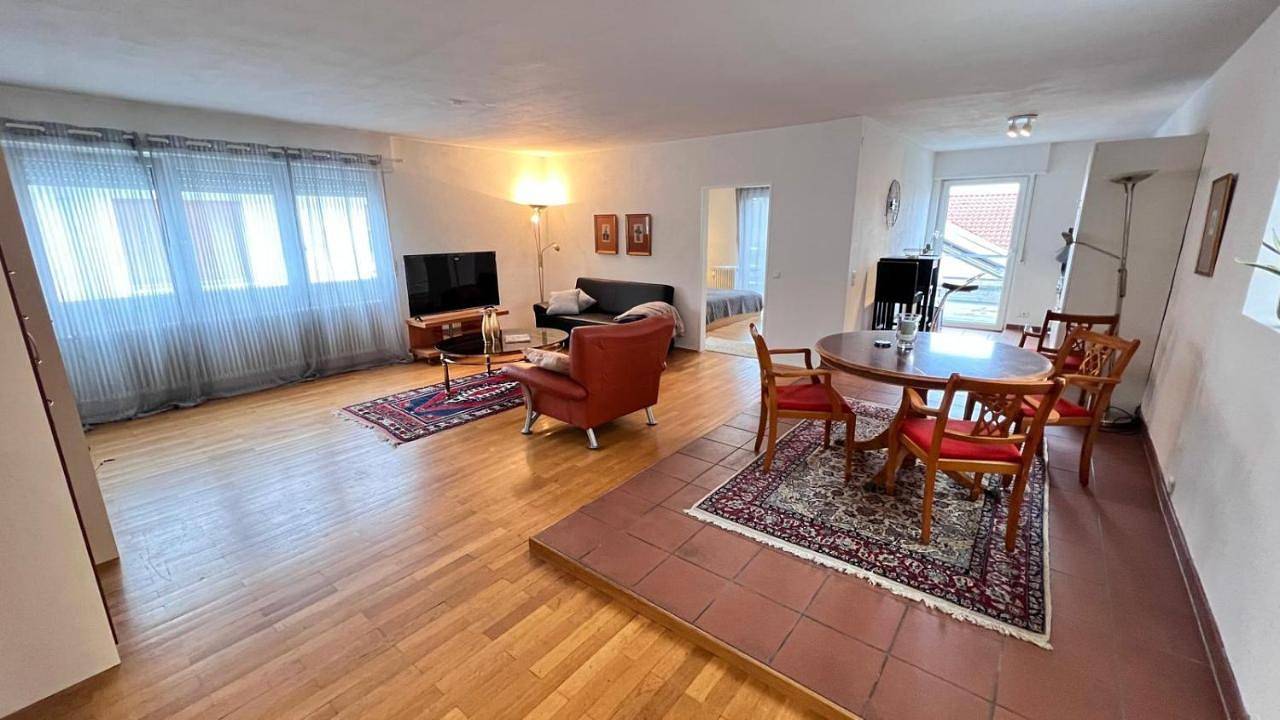 Ganze Wohnung, Die Wohnung 1 in Lampertheim, Bergstraße