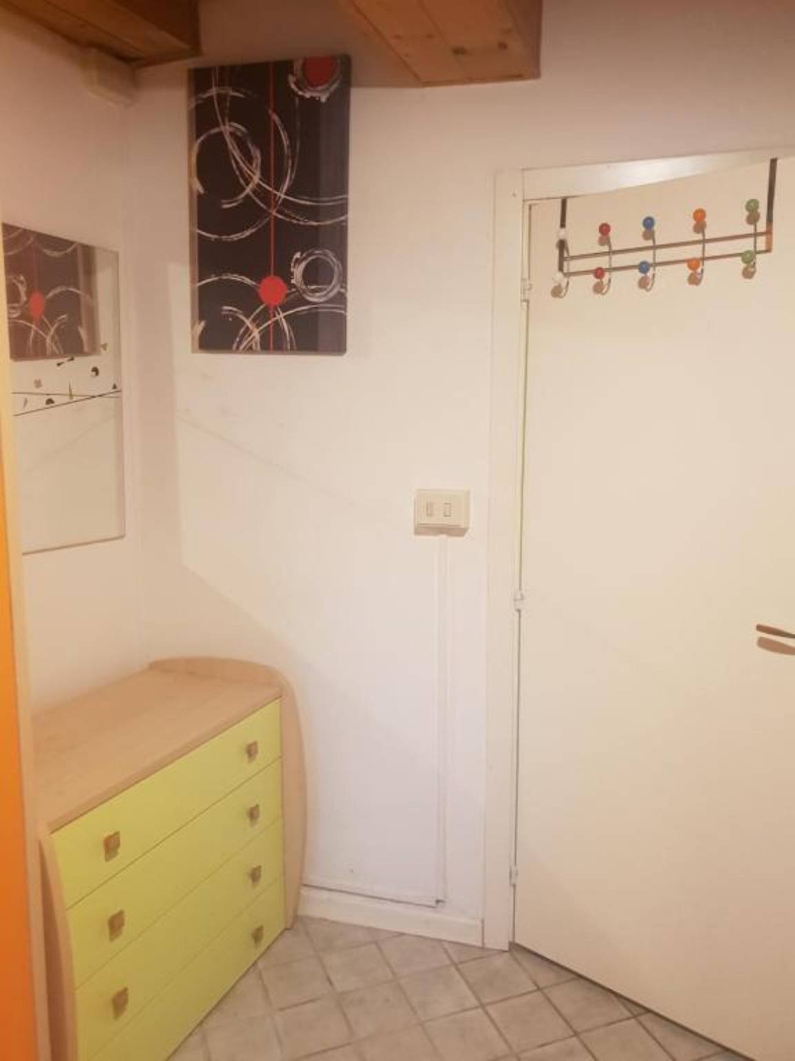 Apartamento entero, Apartamento 'Domus Rafael' con Wi-Fi y aire acondicionado in Urbino, Valle del Metauro