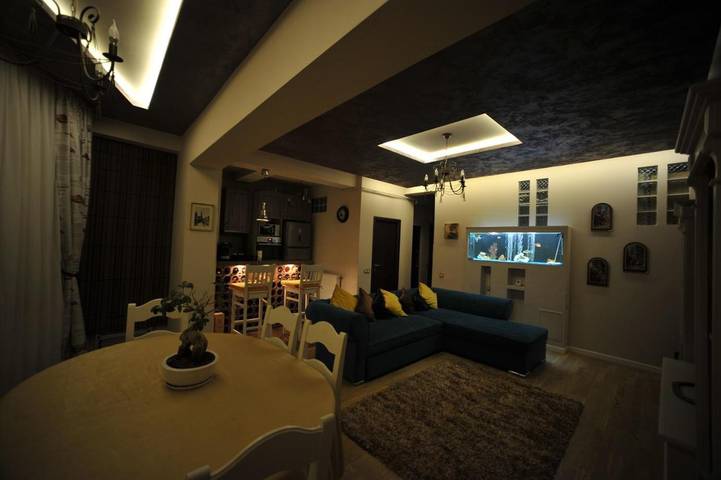 Gîte pour 6 personnes, avec jardin et jacuzzi à Brașov - 4