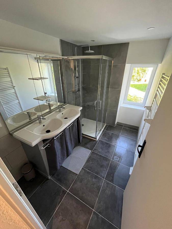 Location de vacances pour 8 personnes, avec jardin et jacuzzi, animaux acceptés à Retournac - 2