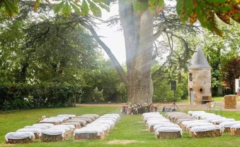 Location de vacances pour 15 personnes, avec terrasse ainsi que jardin et piscine, animaux acceptés à Messas - 3