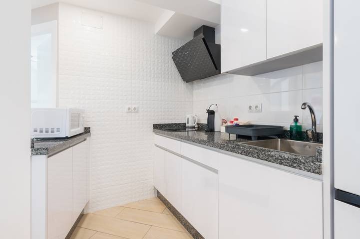 Entire apartment, Apartment 'Fedriani' with Wi-Fi and Air Conditioning in Central Seville, Sevilla