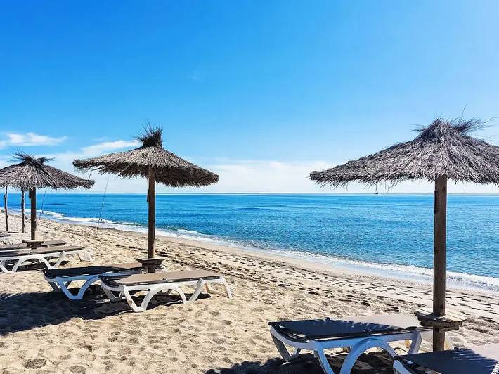 Gîte pour 4 personnes, avec terrasse et piscine dans Port Saint Ange - 4
