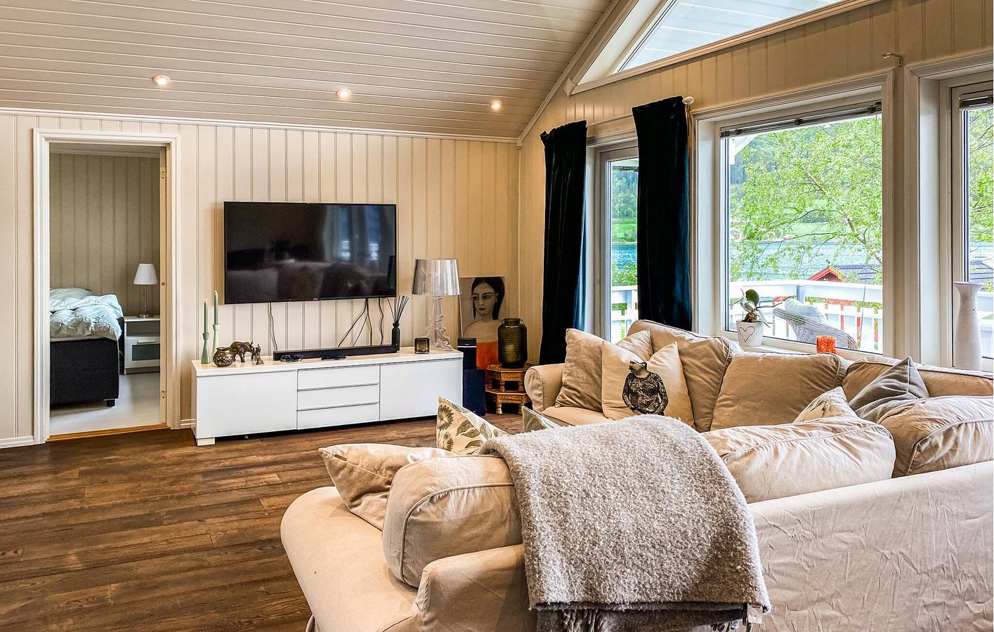 Ferienhaus für 4 Personen mit Terrasse in Fræna, Nördliches Fjordnorwegen