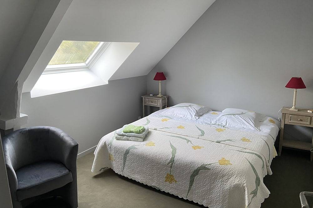 Maison de Campagne Dans le Parc D'un Manoir du 16e Siècle in Sixt-sur-Aff, Redon und Umgebung