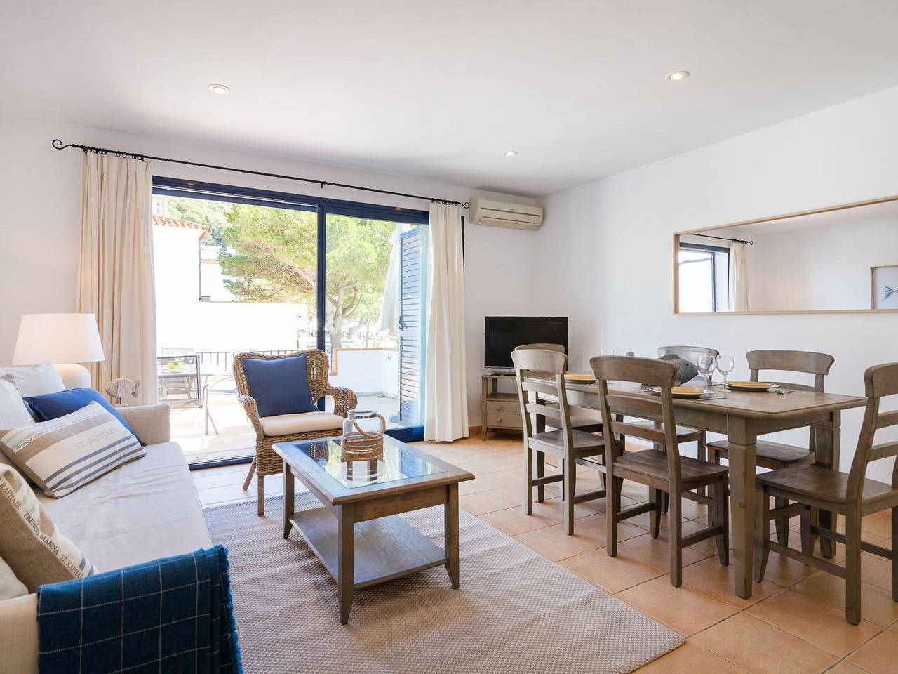Entire apartment, Gala 2-apartamento con vistas al mar-Tamariu-Costa Brava in Tamariu, Costa Brava