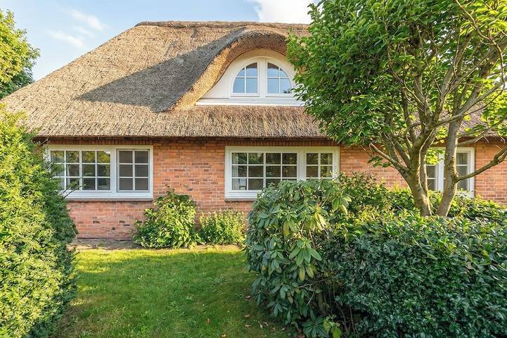 Ferienhaus für 6 Personen, mit Terrasse und Garten sowie Sauna in Almdorf