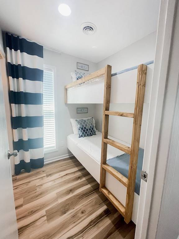 ☀️Cozy 2Br Beach House☀️ with Private Beach Access! in North Topsail Beach, Camp Lejeune