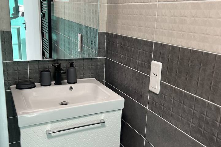 Gîte pour 3 personnes, avec jardin et piscine à Équemauville - 4