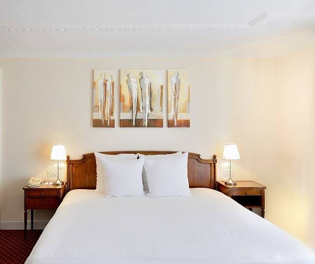 Eden Palace Au Lac - Doppelzimmer Deluxe 1 Pers. in Genfer See