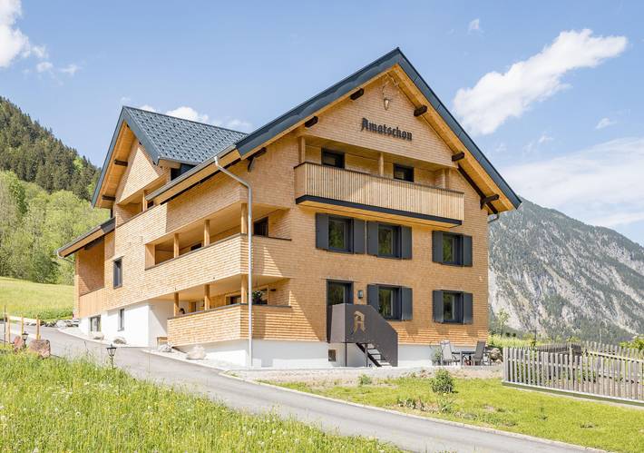 Ferienwohnung für 4 Personen, mit Balkon und Terrasse sowie Garten und Pool in Vorarlberg - 2