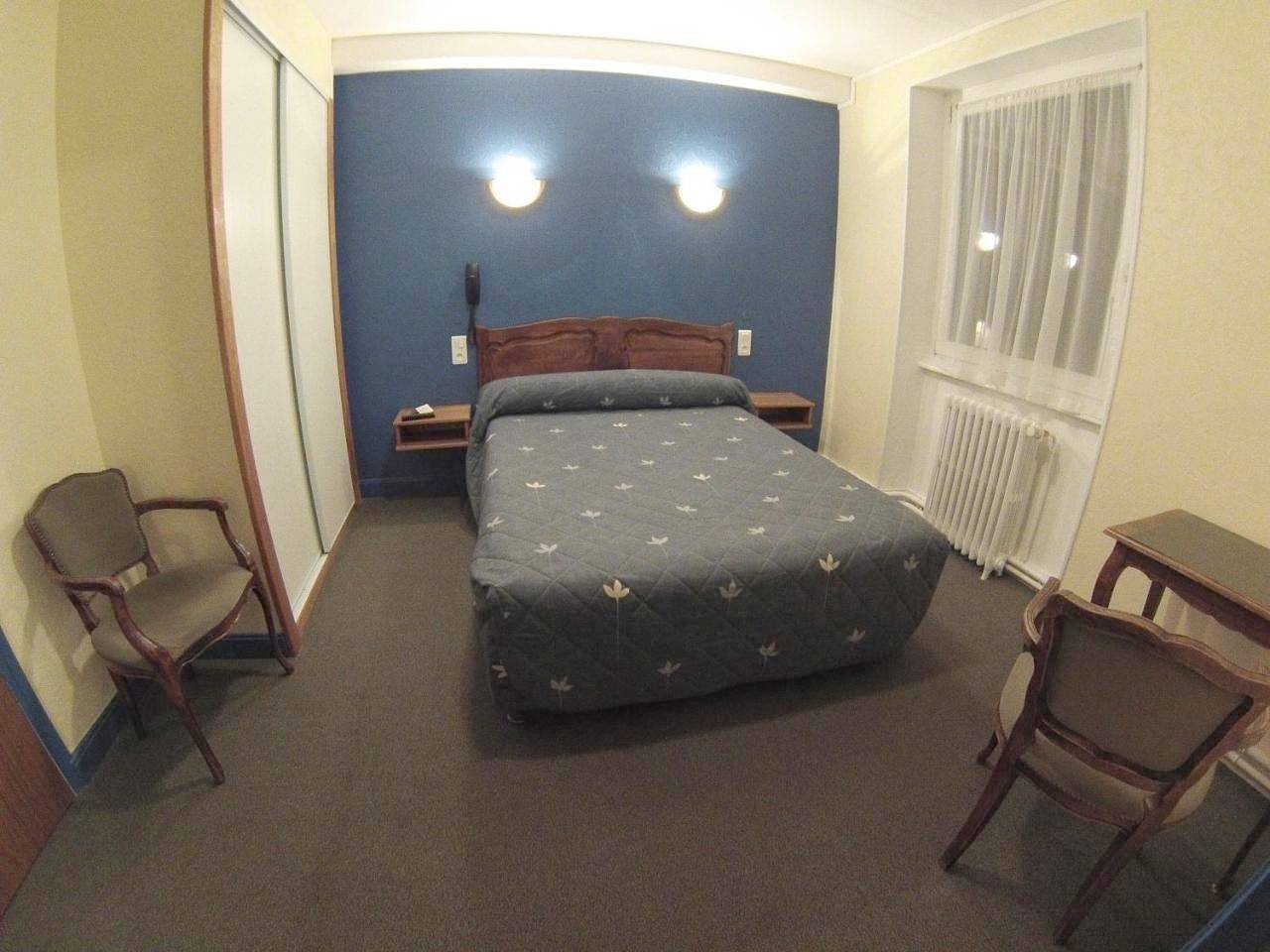 Double Room in Besse-et-Saint-Anastaise, Parc naturel régional des Volcans d'Auvergne