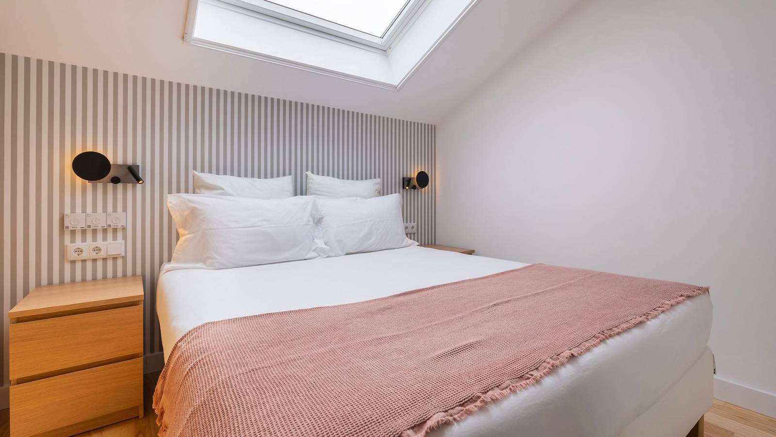 Ferienhaus für 2 Personen mit Garten in Aroeira, Corroios