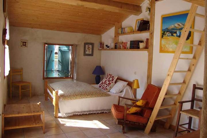 Location de vacances pour 6 personnes, avec jardin à Clara - 2