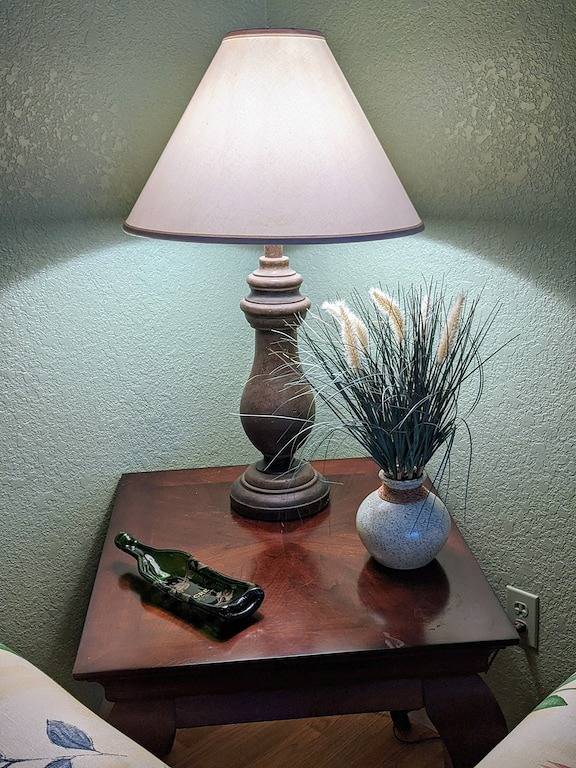 Quiet Private Yard Dog Friendly Wine Tasting in Cottonwood (AZ), Coconino Nationalwald