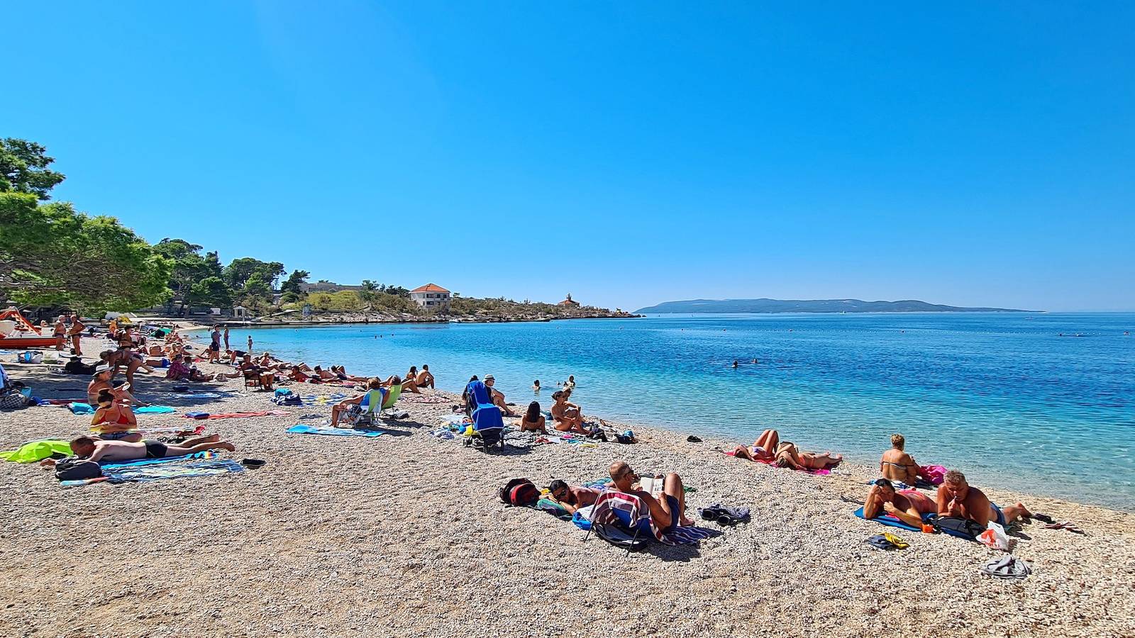 Dvokrevetna soba s balkonom in Makarska, Makarskas riviera