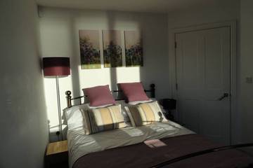 Holiday Home for 7 People in Plymouth, South West England, Photo 2