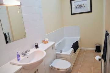 Holiday Home for 2 People in Edinburgh, Edinburgh and Lothian, Photo 2