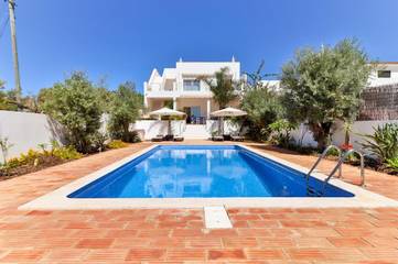 Maison d’hôte pour 6 personnes, avec vue ainsi que jardin et piscine à Fuseta