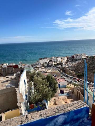 Gîte pour 2 personnes, avec vue sur le lac ainsi que vue et jardin, adapté aux familles à Taghazout (village)