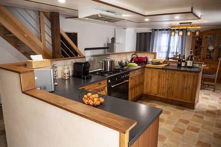 Gîte pour 12 personnes, avec jacuzzi ainsi que sauna et jardin à Rupt-sur-Moselle - 2