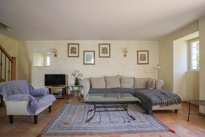 Location de vacances pour 4 personnes, avec jardin ainsi que vue et piscine, animaux acceptés à Domme - 4