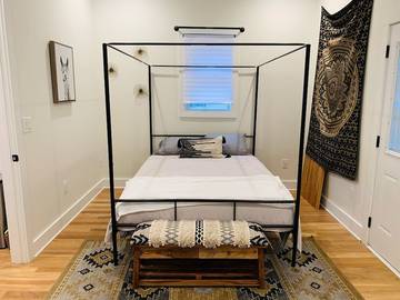 Bungalow for 6 Guests in Atlanta, Fulton County, Picture 2