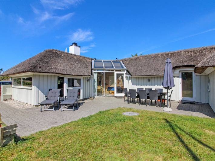 Ferieudlejning for 8 personer, med Jacuzzi og Terrasse i Vejers Strand