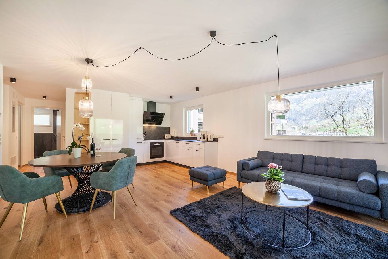 Entire apartment, Apartment 'Sankt Martin' with Mountain View, Private Terrace and Wi-Fi in St. Martin in Passeier, Passeiertal