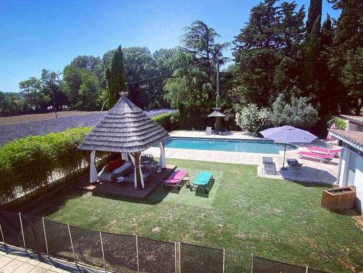 Villa pour 16 personnes, avec vue ainsi que piscine et jardin - 1