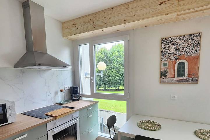 Appartement entier, Appartement 1er étage - 2 pers. in Luxeuil-les-Bains, Haute-Saône
