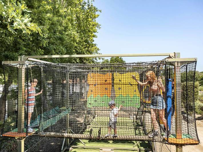 Mobil home pour 6 personnes, avec piscine et terrasse à Landevieille - 4
