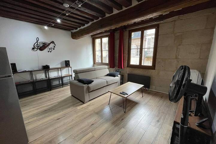 Location de vacances pour 4 personnes, animaux acceptés à Semur-en-Auxois