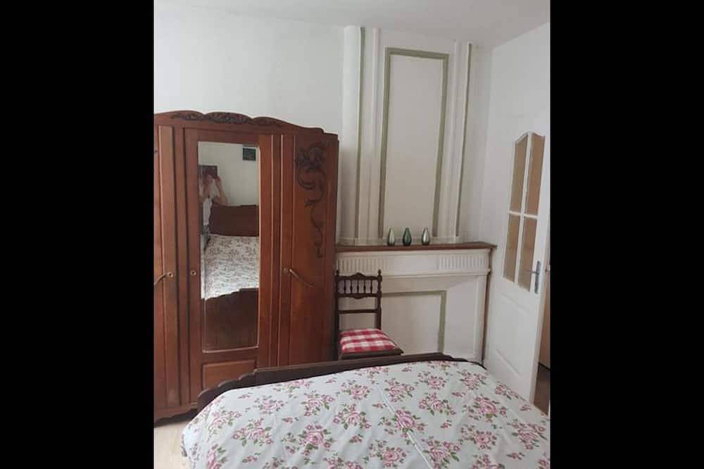Entire apartment, La Laverie - Nice apartment in Saint-Jean-d'Angély, Saint-Jean-d'Angély region