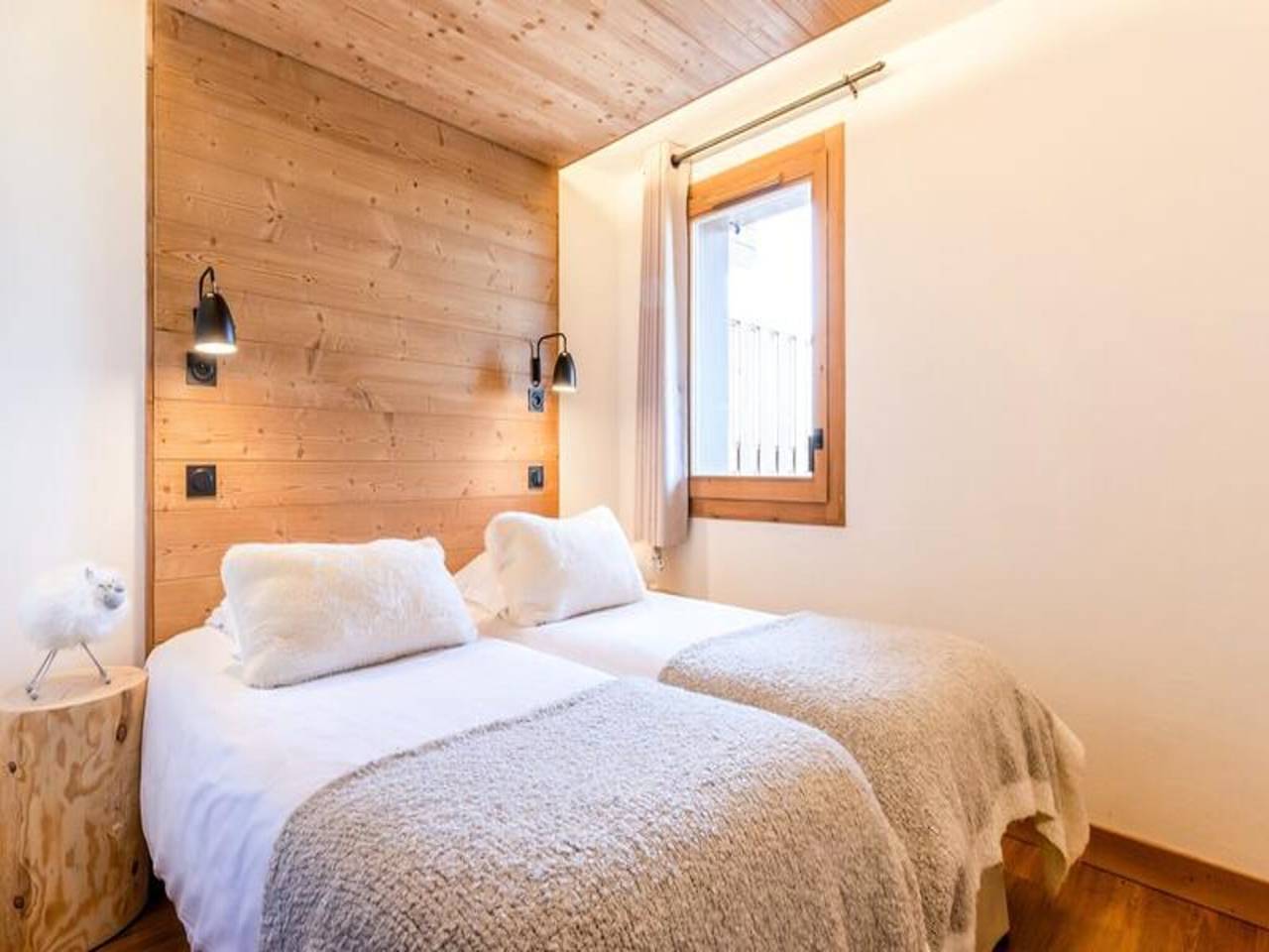 Ganze Wohnung, Apartment in Haut Lieux mit Zugang zum Spa in Les Saisies, Albertville und Umgebung